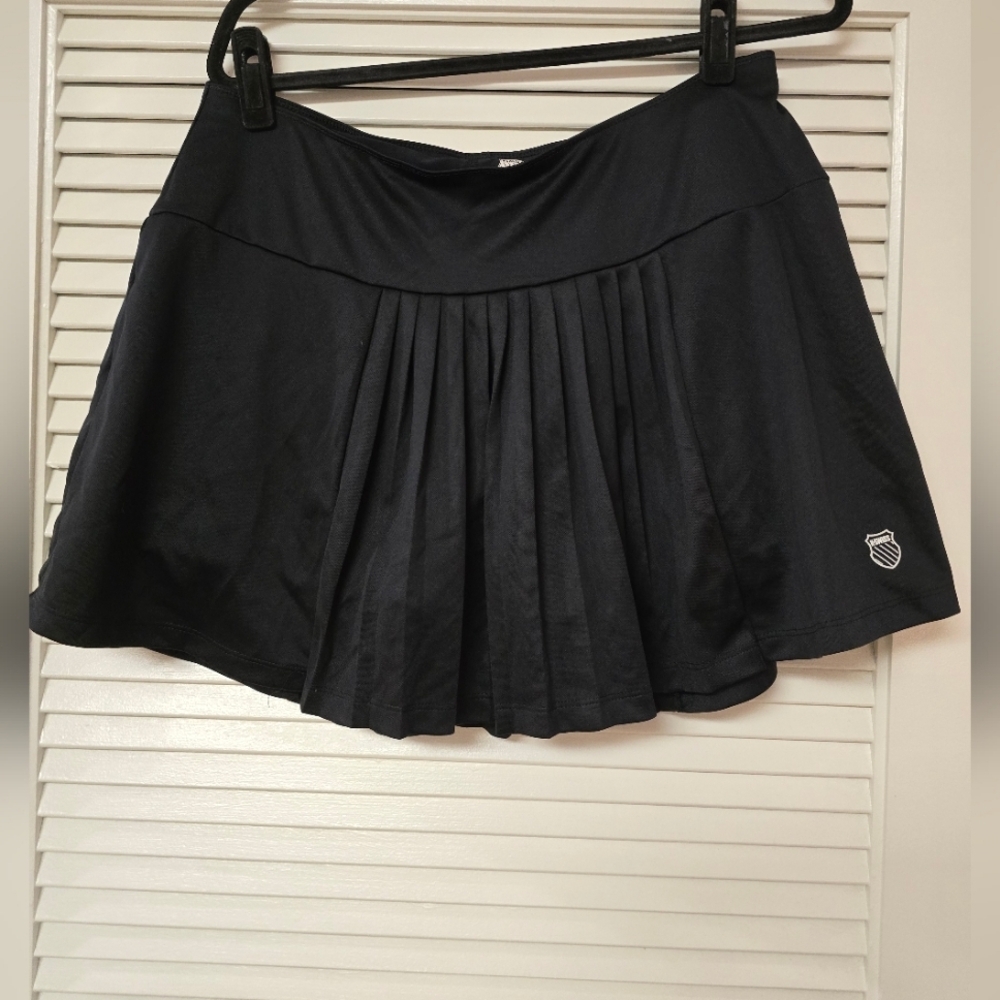 K-Swiss - Black Pleated Tennis Athletic Skort